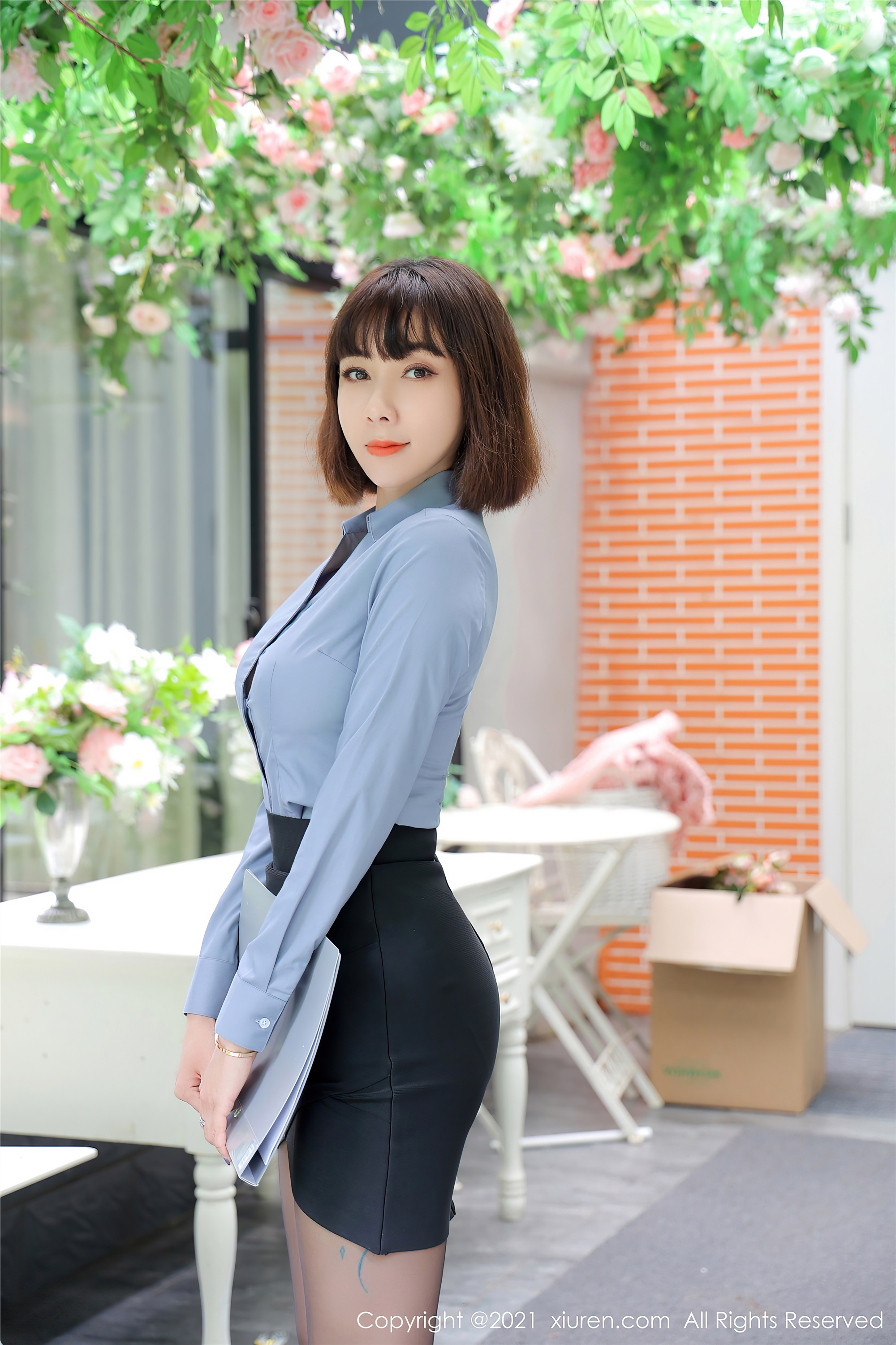 XiuRen秀人网  2021.06.02 No.3495 果儿Victoria